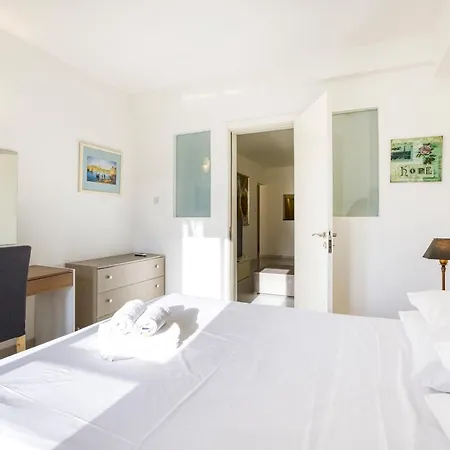 Lejlighed Centre Apt In St Julians/pv With Spacious Living By 360 Estates Saint Julian's