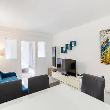 Lejlighed Centre Apt In St Julians/pv With Spacious Living By 360 Estates *